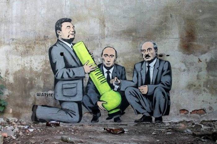 Милиция ищет стену, на которой высмеяли Януковича, Путина и Лукашенко
