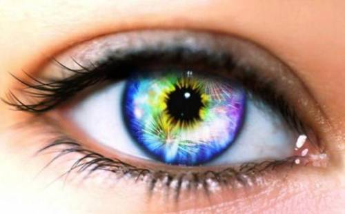 Как поменять цвет глаз без линз
