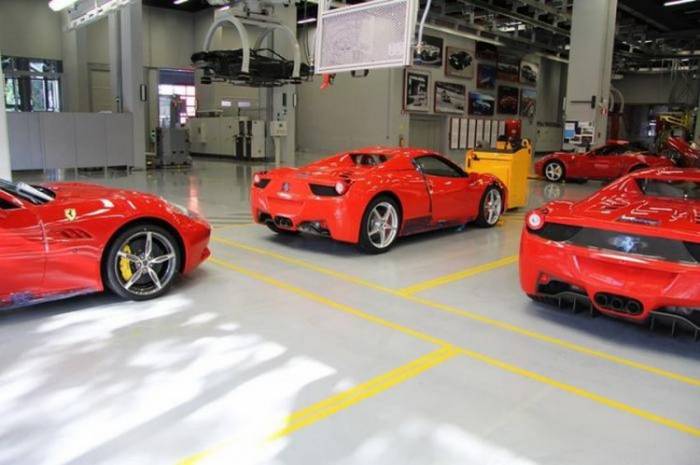 Как собирают суперкары Ferrari (11 фото)
