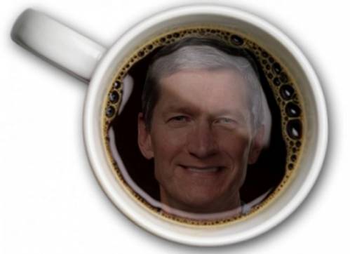 Неизвестный выпил чашку кофе с главой Apple за $610 тыс
