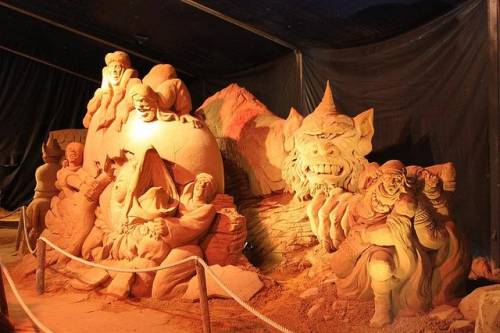 Международный фестиваль скульптур из песка в Бланкенберге
