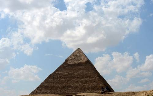 Исламисты в Египте требуют взорвать сфинкса и снести пирамиды (6 фото)

