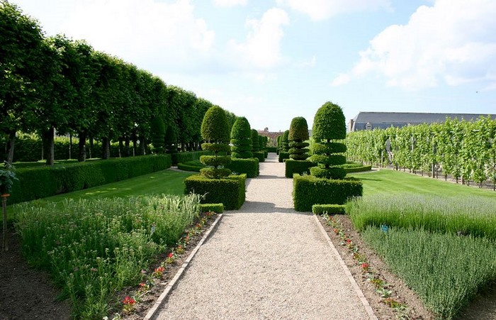 Сады замка Валландри самые романтичные и красивые во Франции.
