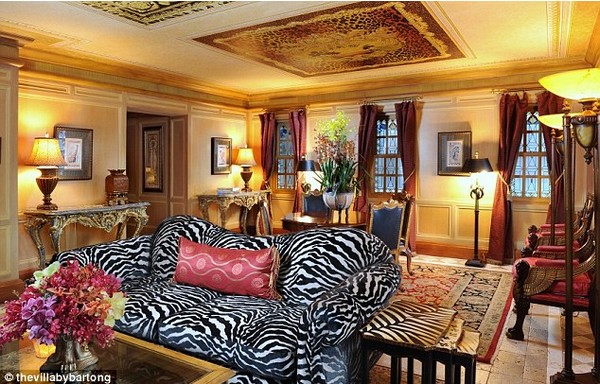 Поклонники Джанни Версаче могут приобрести его роковой особняк всего за $125 млн

