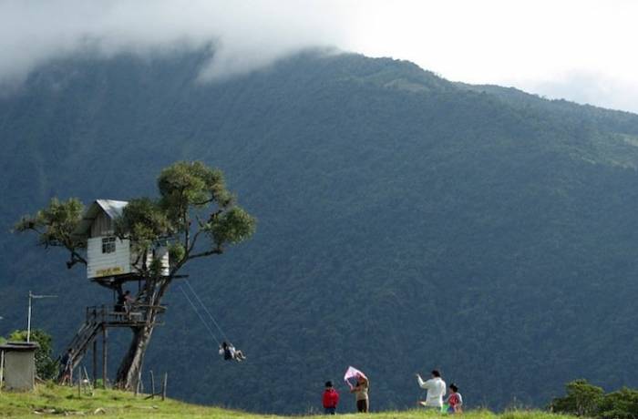 Головокружительные качели на высоте 2660 метров над уровнем моря (11 фото + видео)
