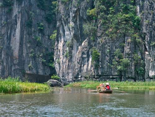Живописная прогулка по парку трёх пещер во Вьетнаме
