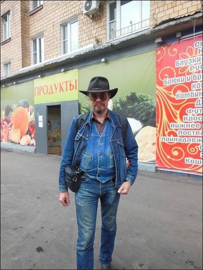 Учителю московской школы запретили приходить на уроки в джинсах - строгий Дресс-код
